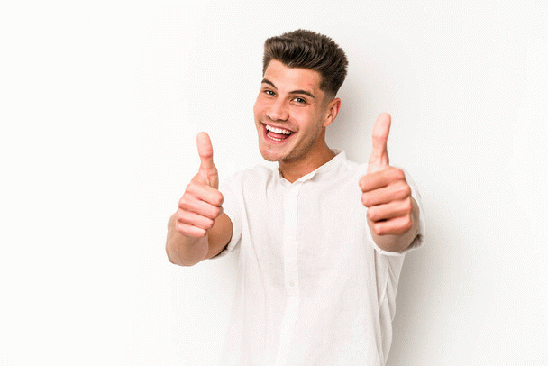 چگونه دیگران را عاشق خود کنیم: ۱۵ نکته بر اساس روانشناسی عشق